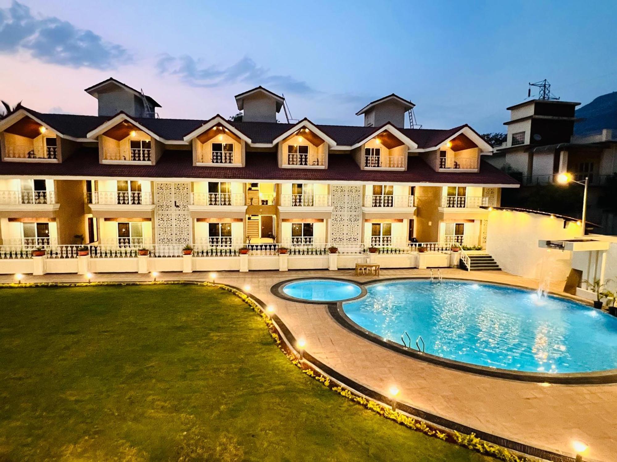 The Grand Leela Resort コーポリ エクステリア 写真