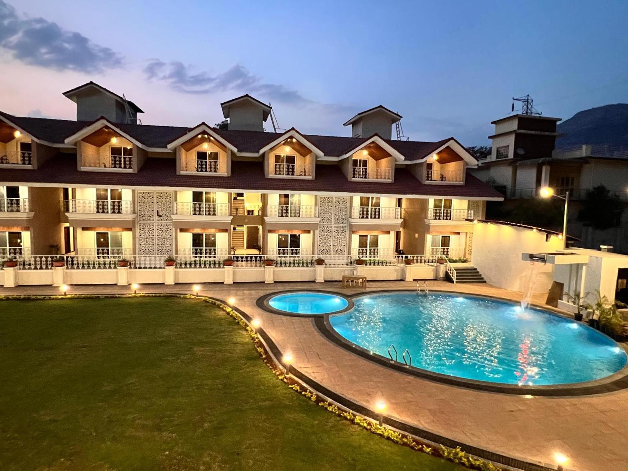 The Grand Leela Resort コーポリ エクステリア 写真